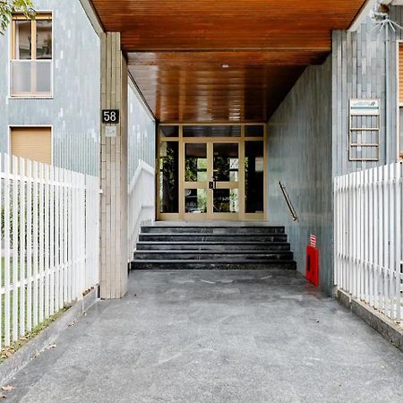 Luxury 2 Bedroom Apartament, Close To San Siro, Fiera And 10 Min Metro To Duomo Milano Esterno foto