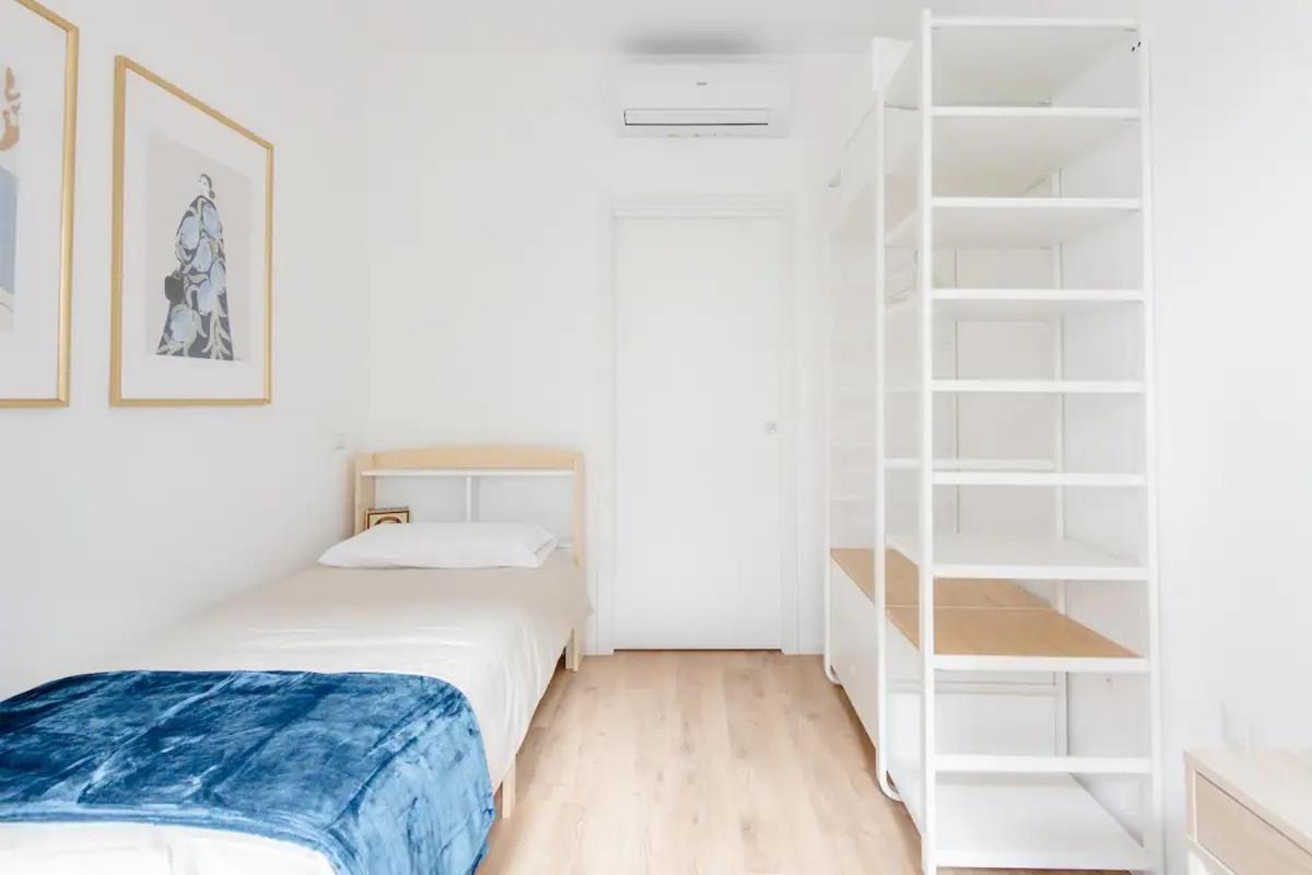Luxury 2 Bedroom Apartament, Close To San Siro, Fiera And 10 Min Metro To Duomo Milano Esterno foto
