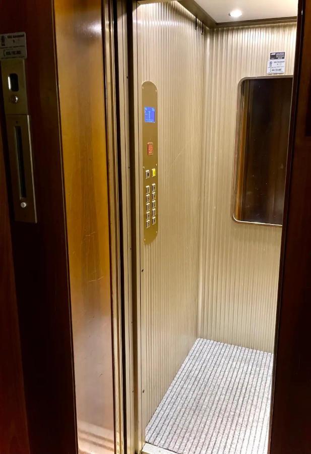 Luxury 2 Bedroom Apartament, Close To San Siro, Fiera And 10 Min Metro To Duomo Milano Esterno foto